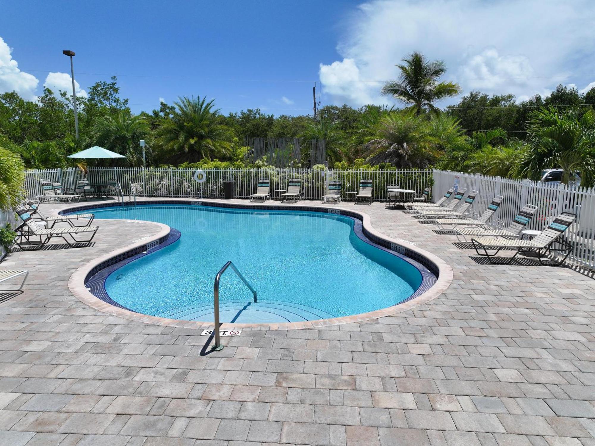 Tower 2 Master Suites, 2 Kings Beds, Marina Key Largo Exterior photo